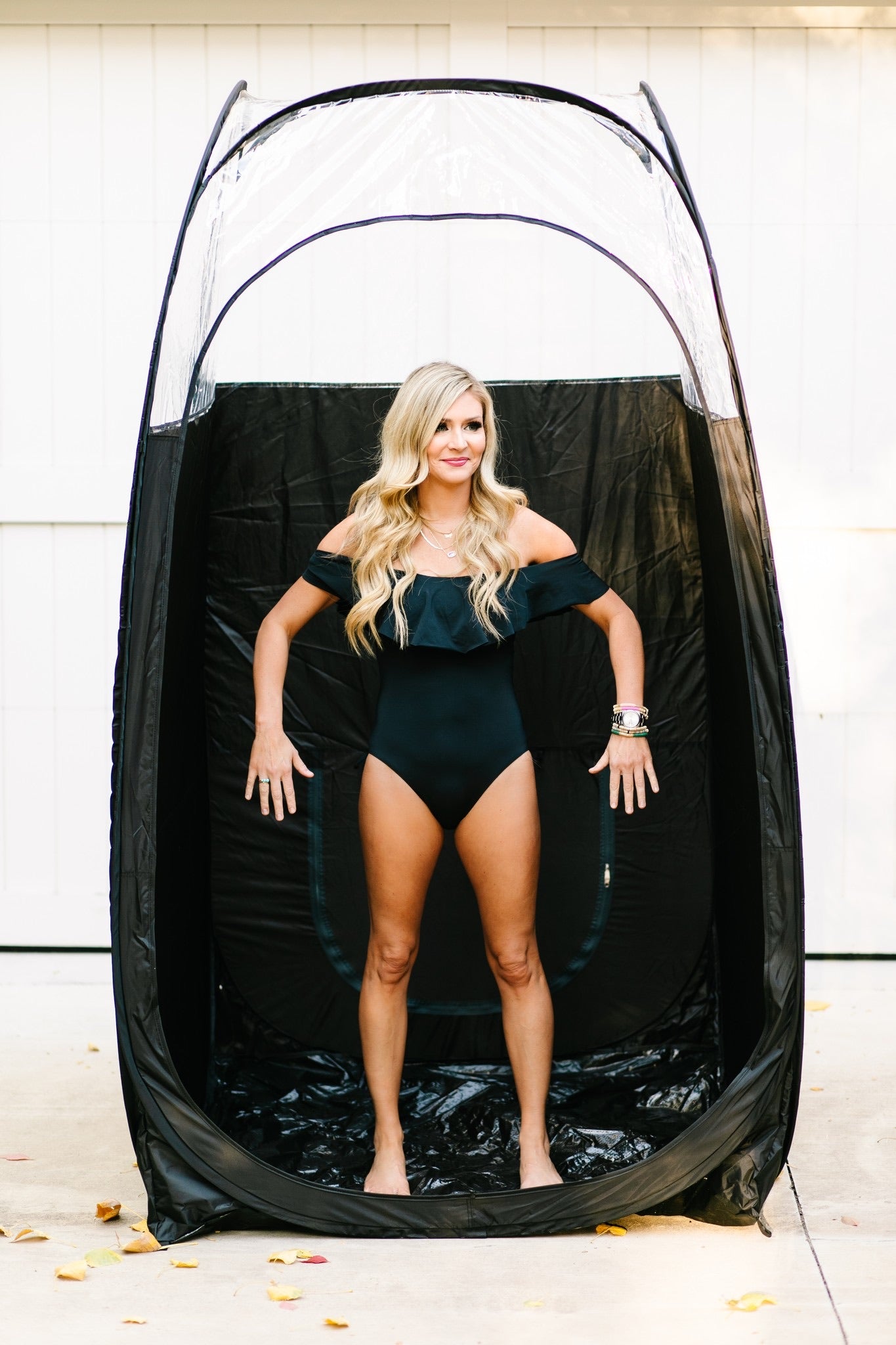 Titan XL Pop Up Spray Tanning Tent – The Sunless Store